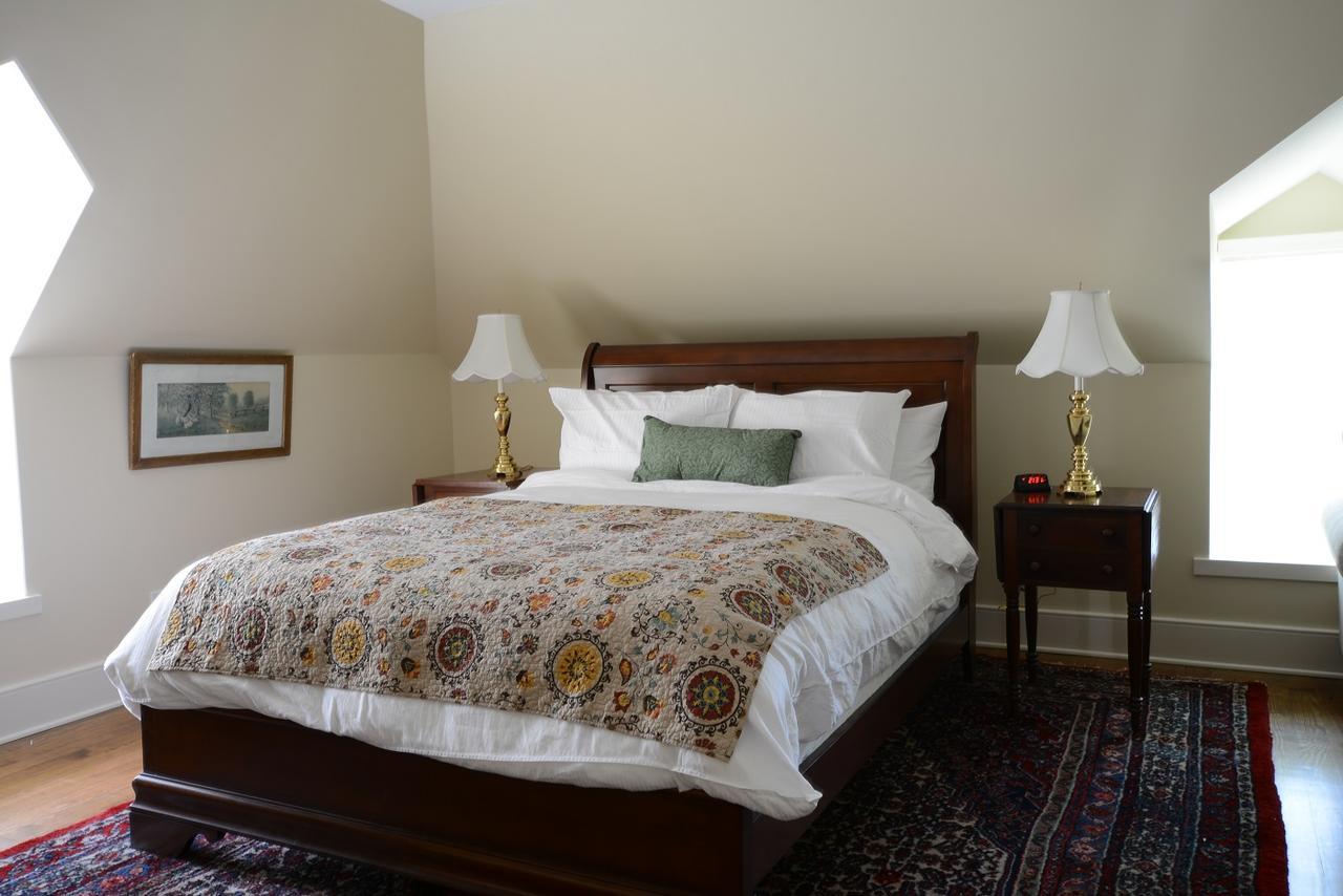 Woodville Bed And Breakfast Esmont Экстерьер фото