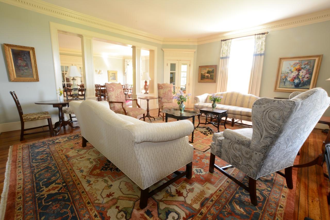 Woodville Bed And Breakfast Esmont Экстерьер фото