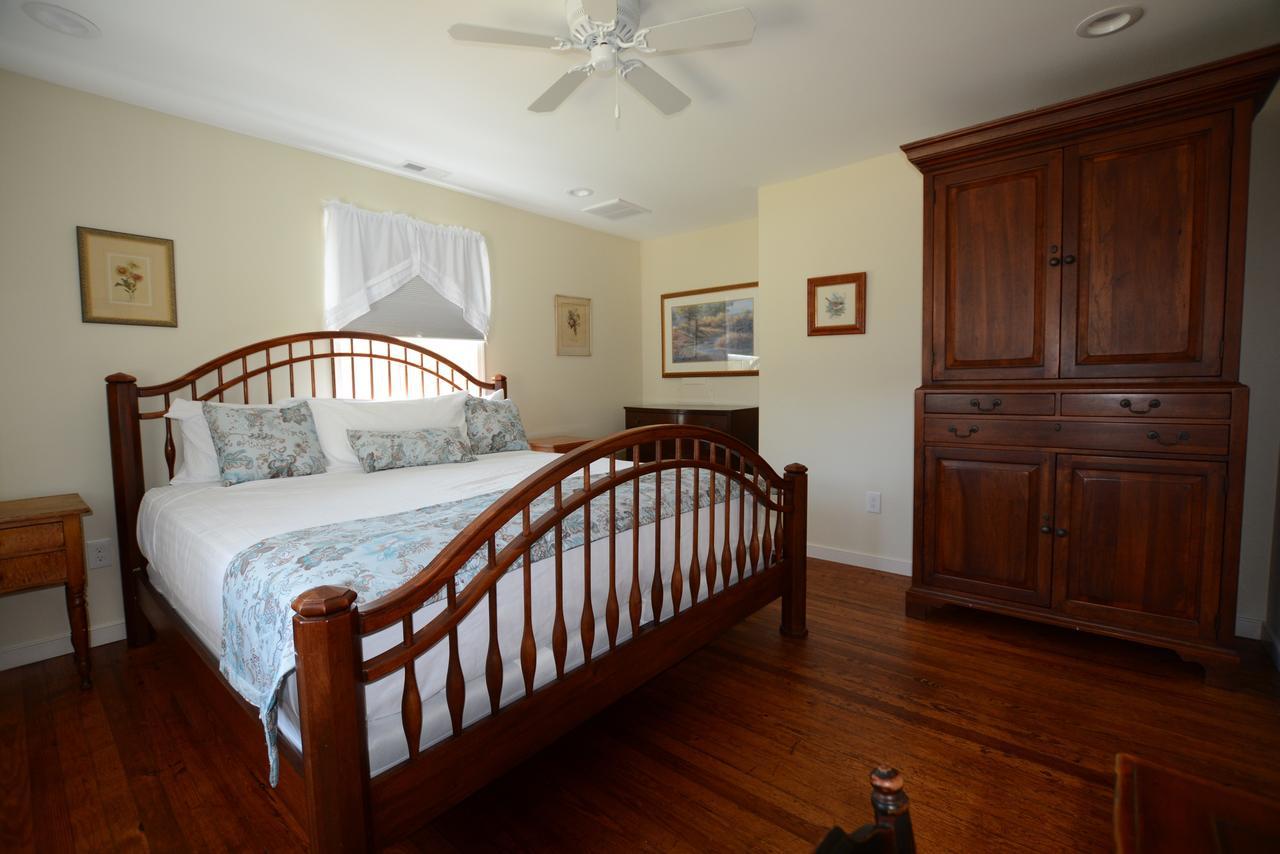 Woodville Bed And Breakfast Esmont Экстерьер фото
